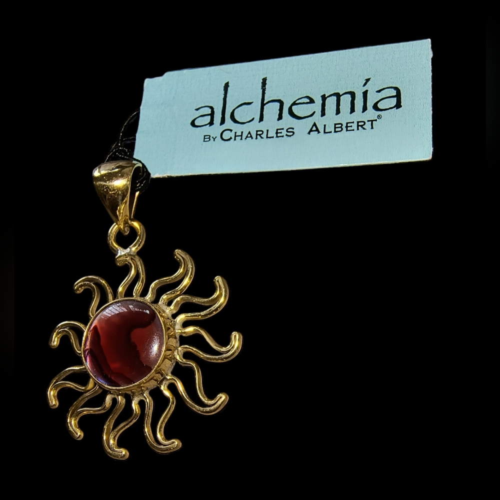 Charles Albert Designer Red Abalone Sun Pendant In Gold Alchemia Finish - Picture 2 of 10